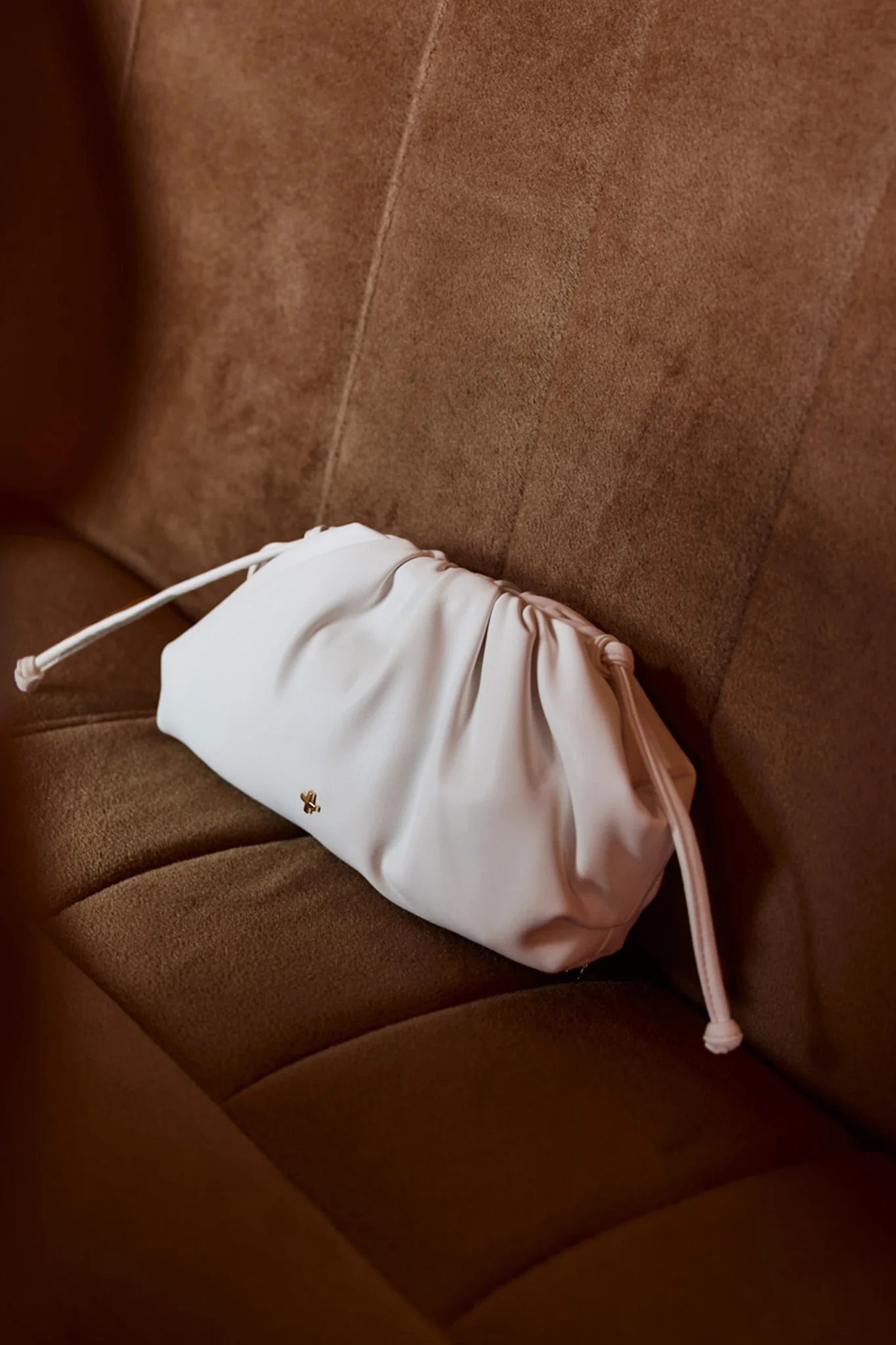Peta And Jain Byron Gathered Handbag White - Sonourner