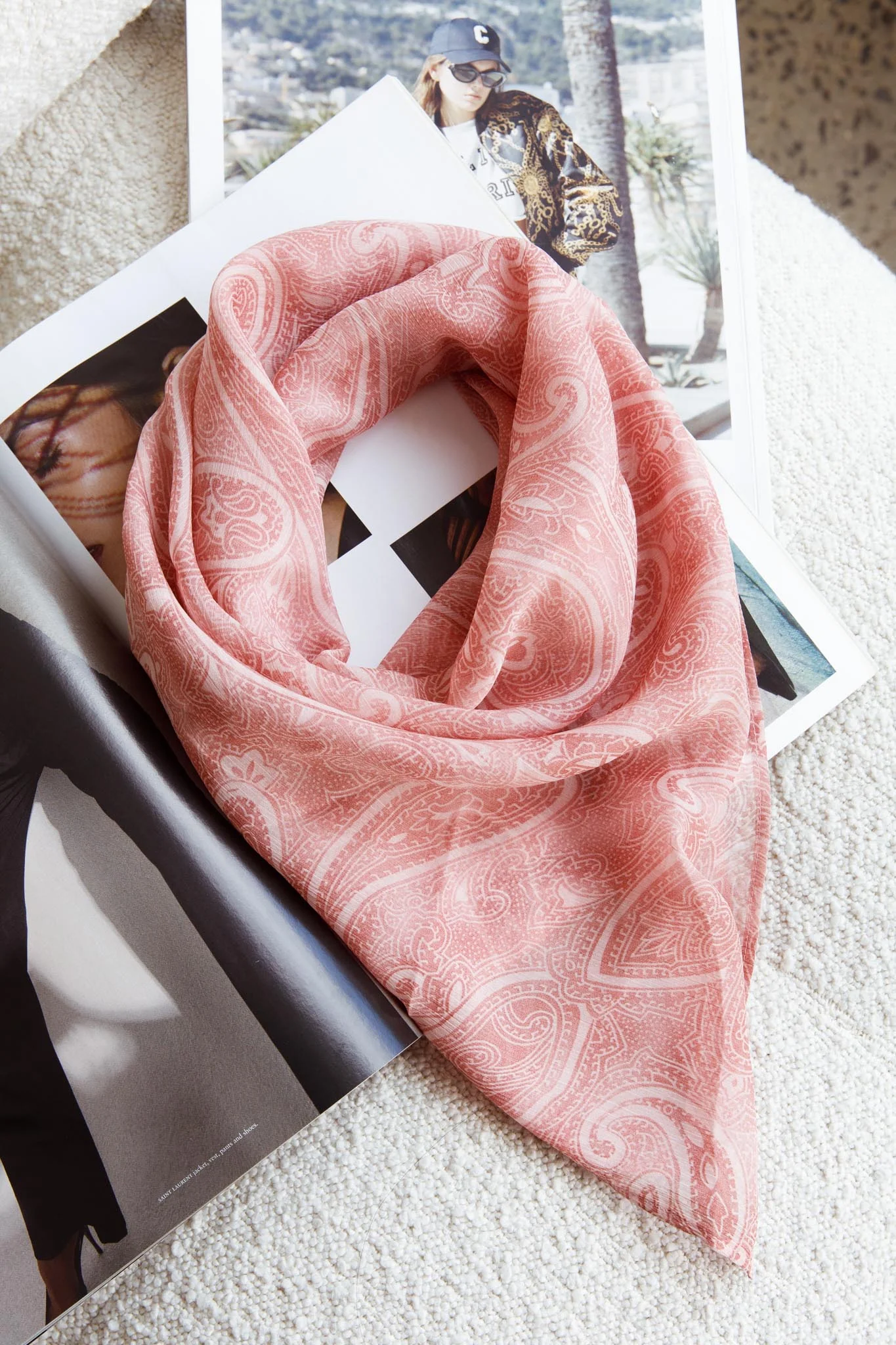 Sundaze Square Scarf Paisley Pink - Sonourner